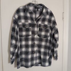 Forever  21 plaid  shacket jacket  black white  button front women small